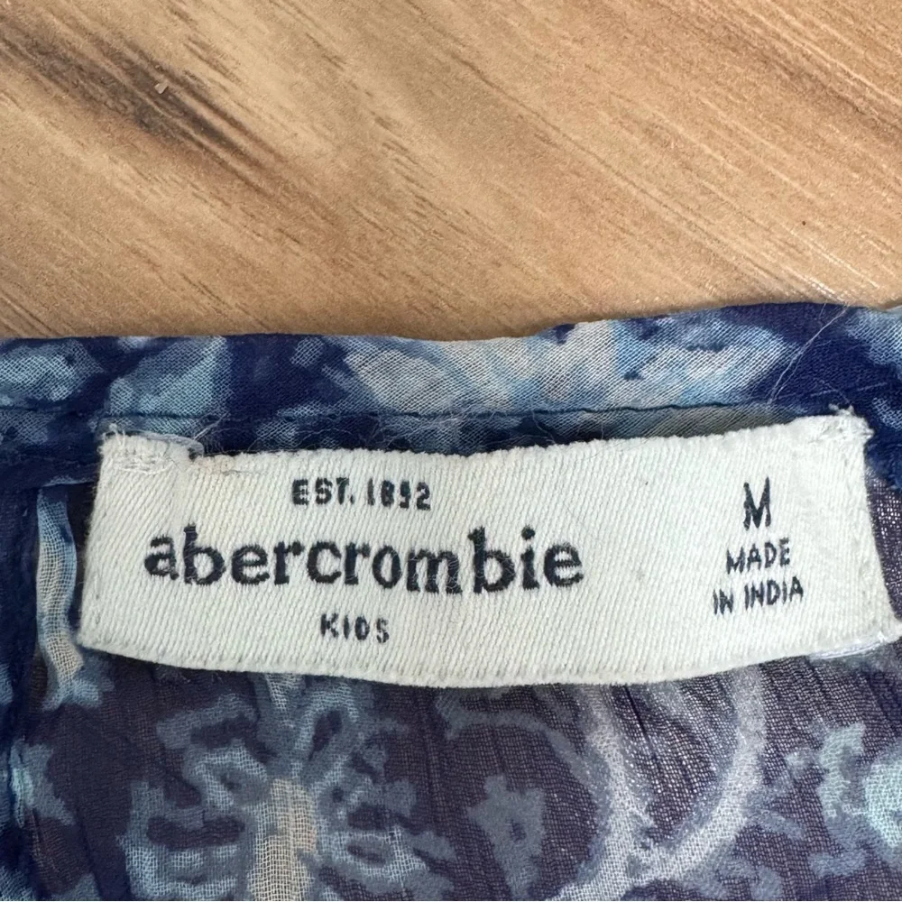 Abercrombie Kids Girl’s Blue Sheer Floral Smocked Blouse Boho Cottagecore Size M